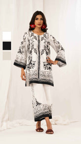 Black & White Floral Printed 2-Piece Suit Y 114