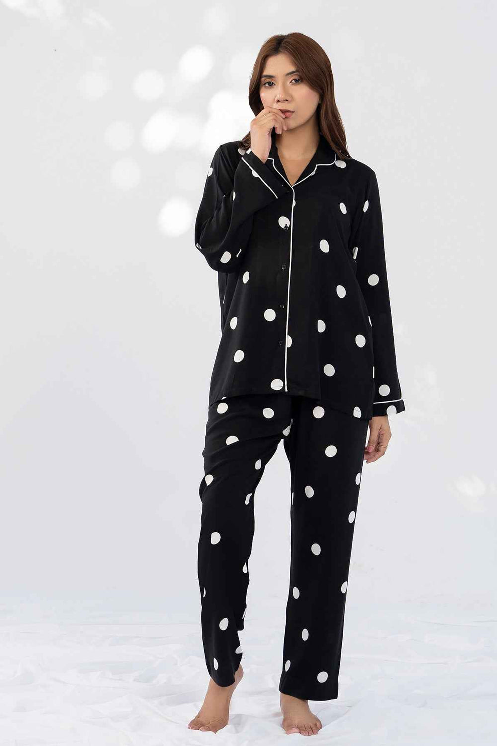 Velour Dream Serenity - Dot printed black Night Suit, Y-80