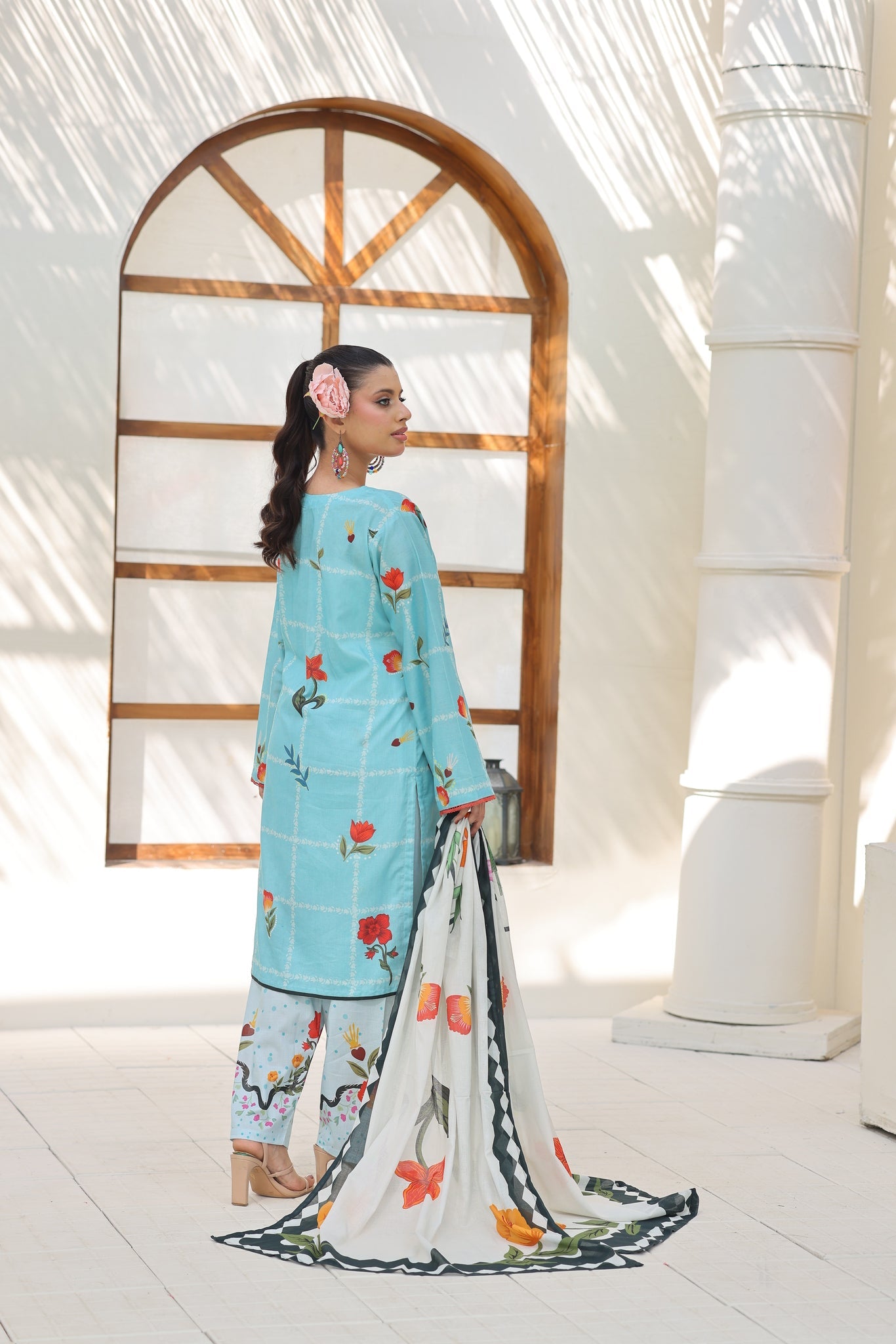 ZZ-UN-26014 Aqua Floral Elegance  Unstitched 3-Piece Printed Lawn
