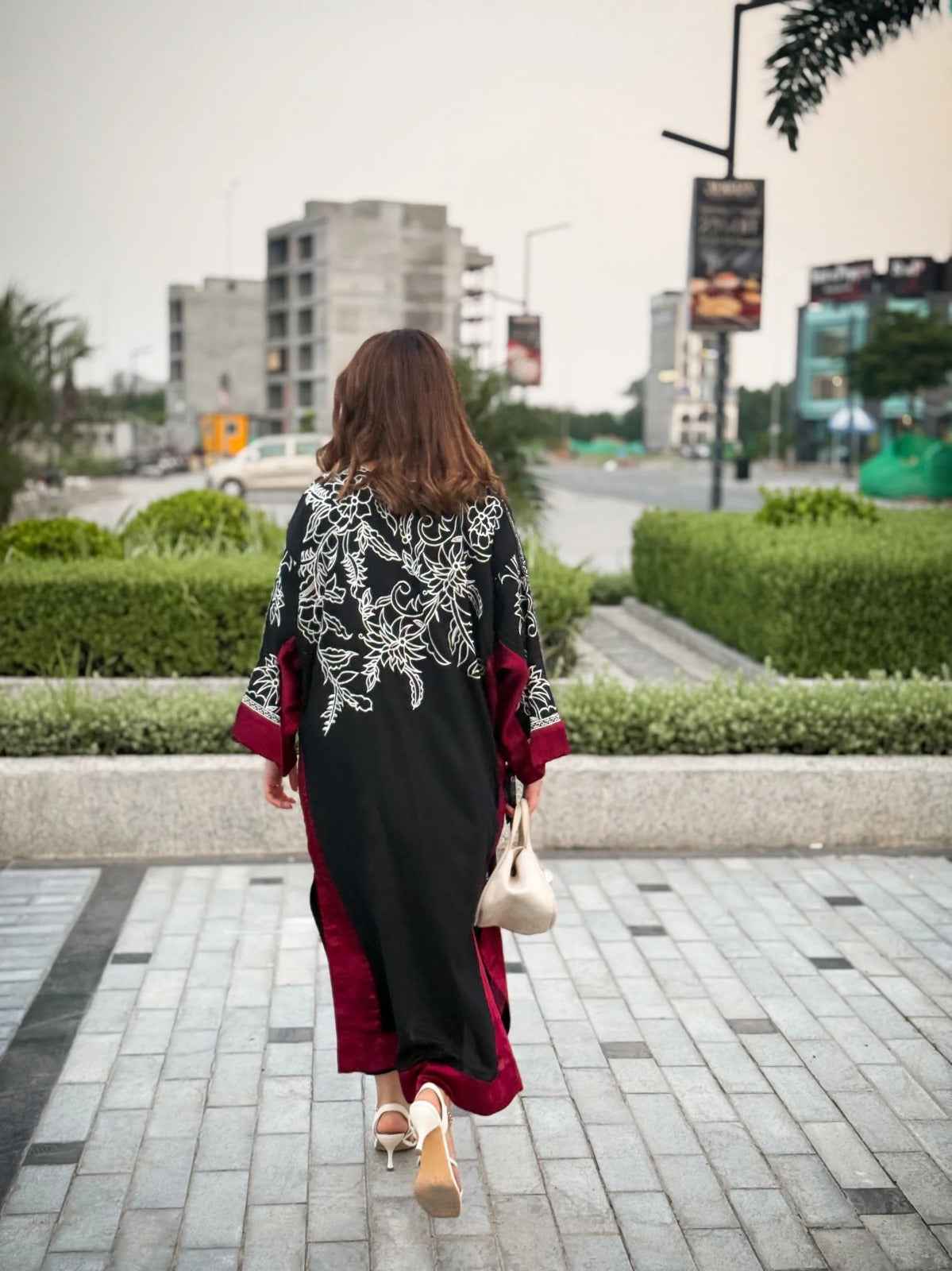 Velvet Edge Noir Kurta Yl-97