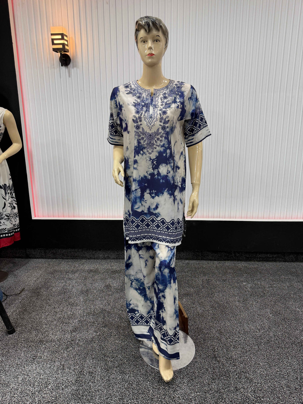 Indigo Shibori Print 3-Piece Set – Artistic Fusion ( Y -124)