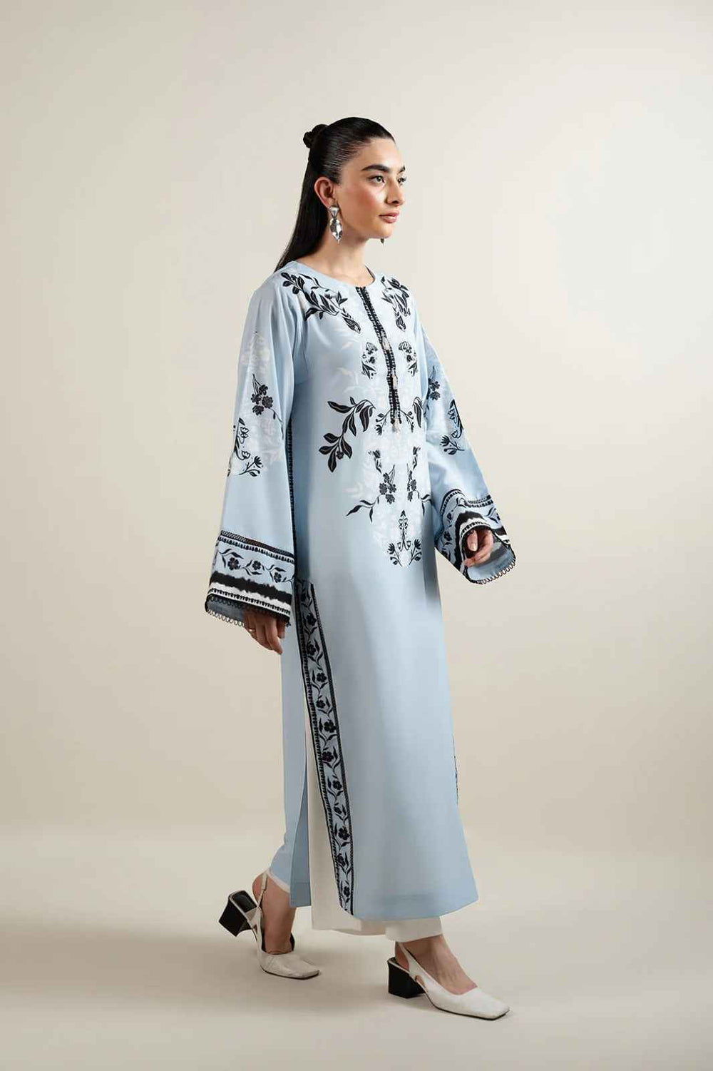 Icy Blue Kurta with Ebony & Ivory Block Print YL-91