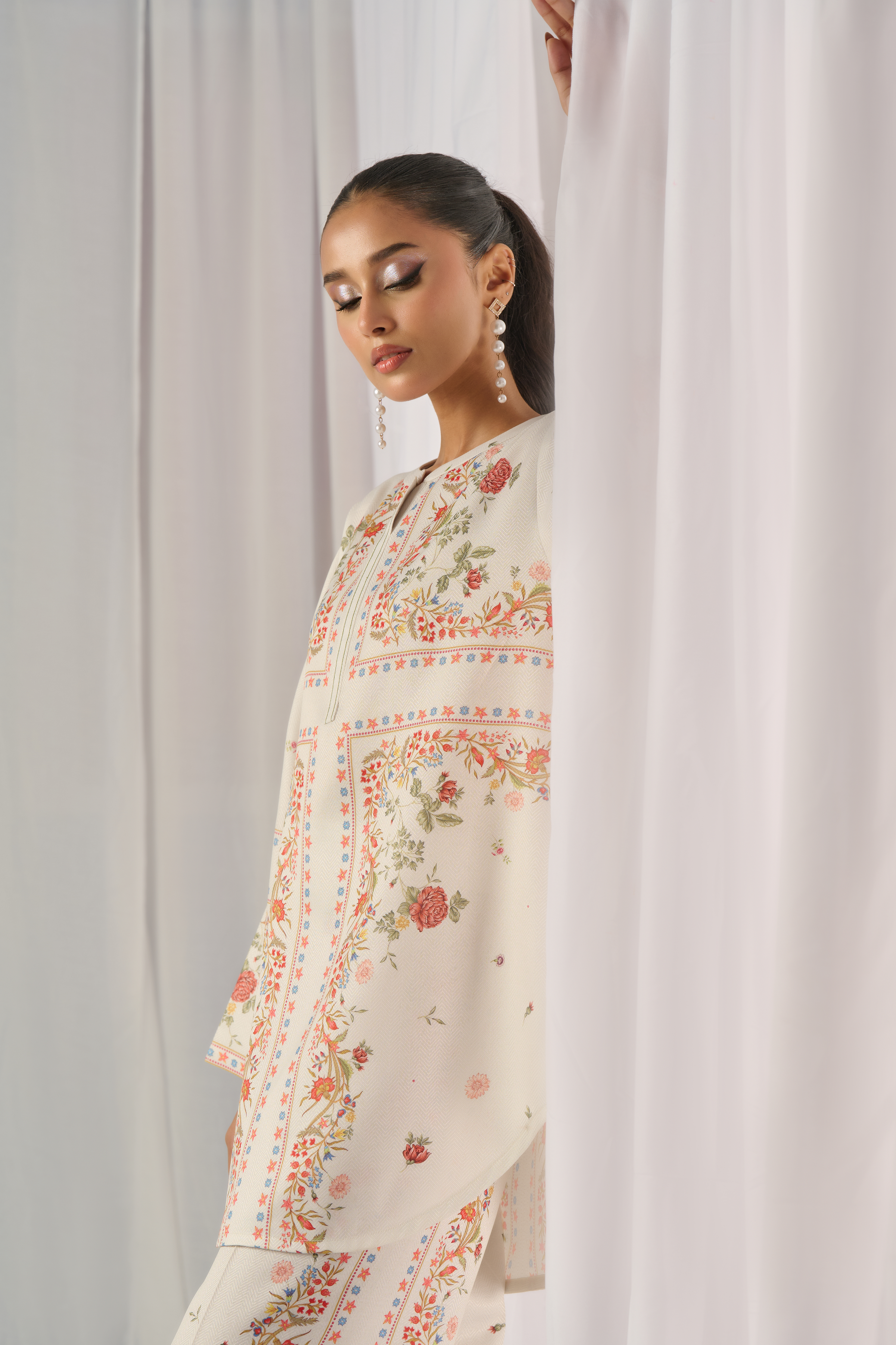 Floral Printed Stitched Co-ord Set – Off-White Perfection Y-58