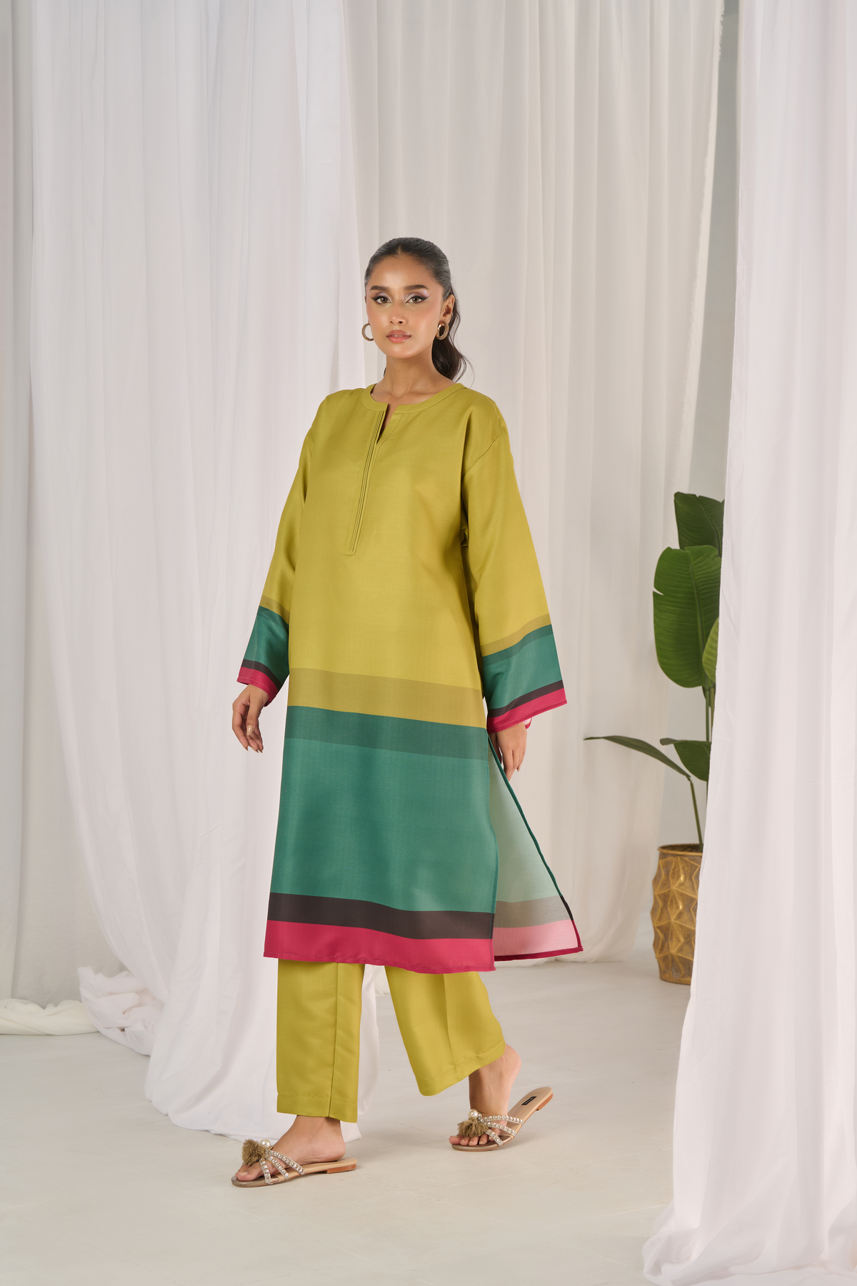 Elegant Silk Velour Kurta Set – Luxe Hues Y-74