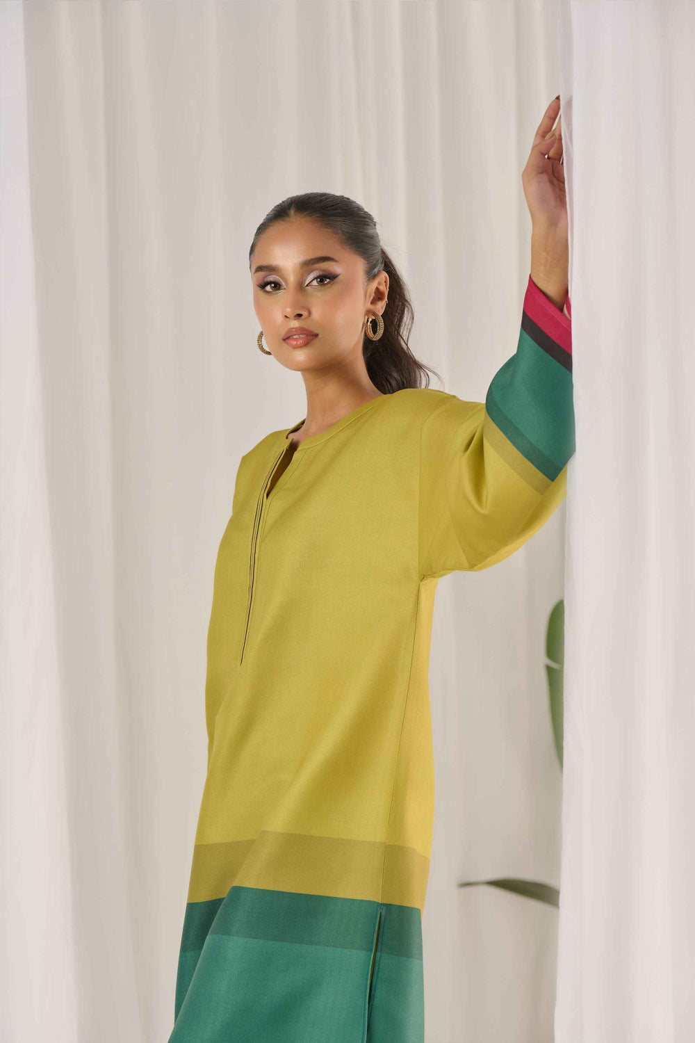 Elegant Silk Velour Kurta Set – Luxe Hues Y-74