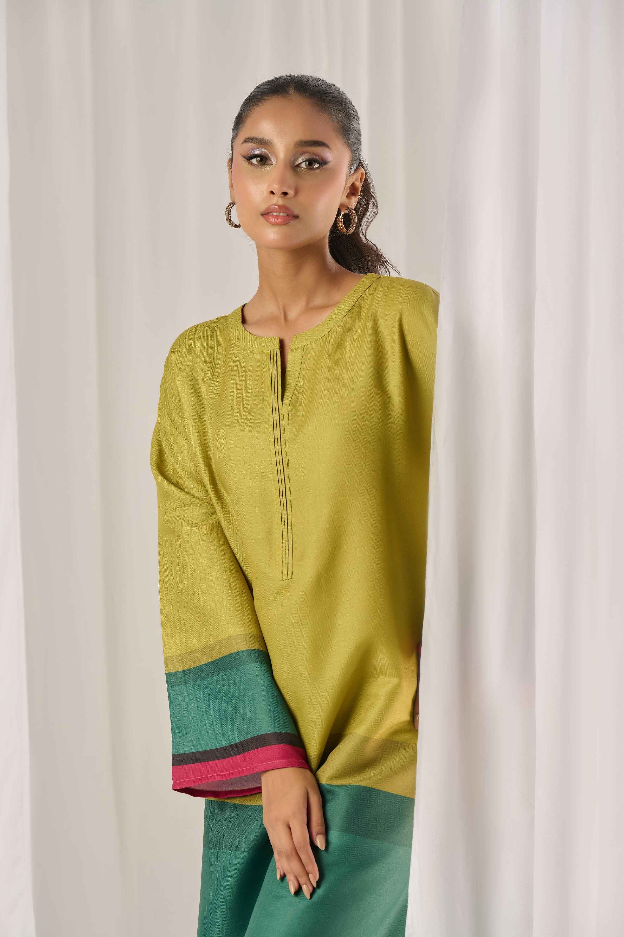 Elegant Silk Velour Kurta Set – Luxe Hues Y-74