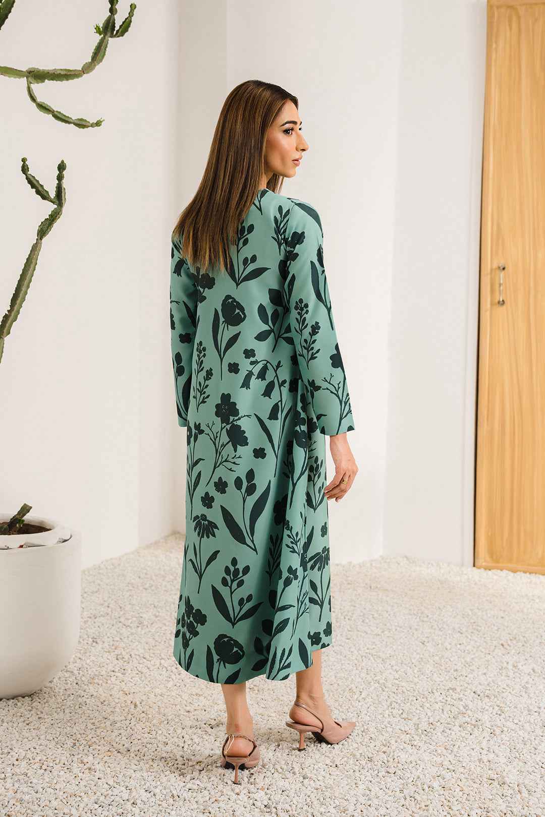 Verdant Grace Elegant Dress – Timeless Elegance for Any Occasion