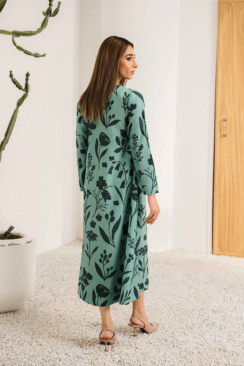 Verdant Grace Elegant Dress – Timeless Elegance for Any Occasion