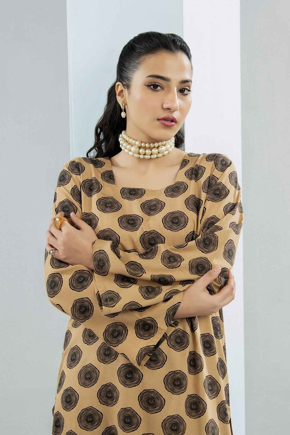 Sand Bloom – Crepe 2 Piece Stitched Suit YL 26