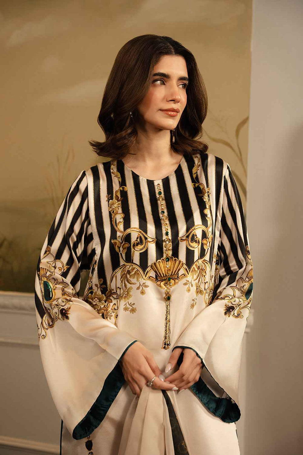 Regal Noir Stitched Set – Handworked Luxe 2-Piece Set YL 34