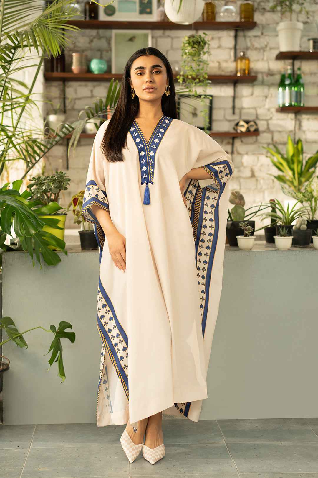 Luxury Resort Wear Kaftan with Ethnic Print Trim  ( YL- 58 )
