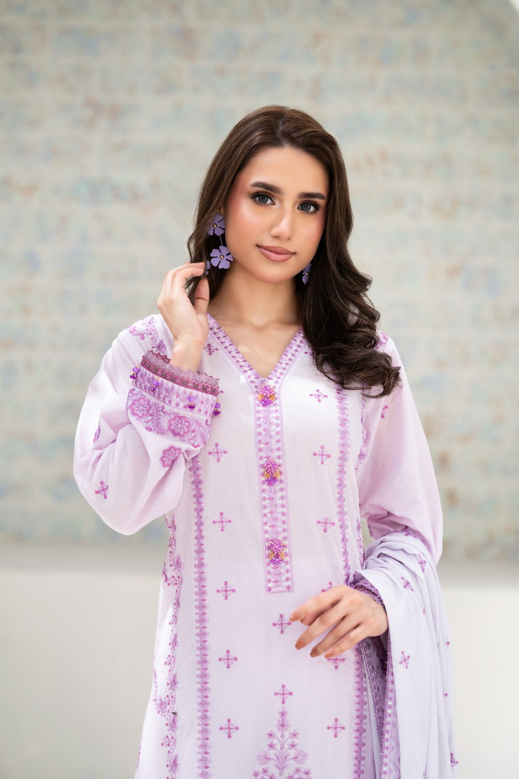 Embroidered Lawn 3-Piece ZZ-EMB-26037