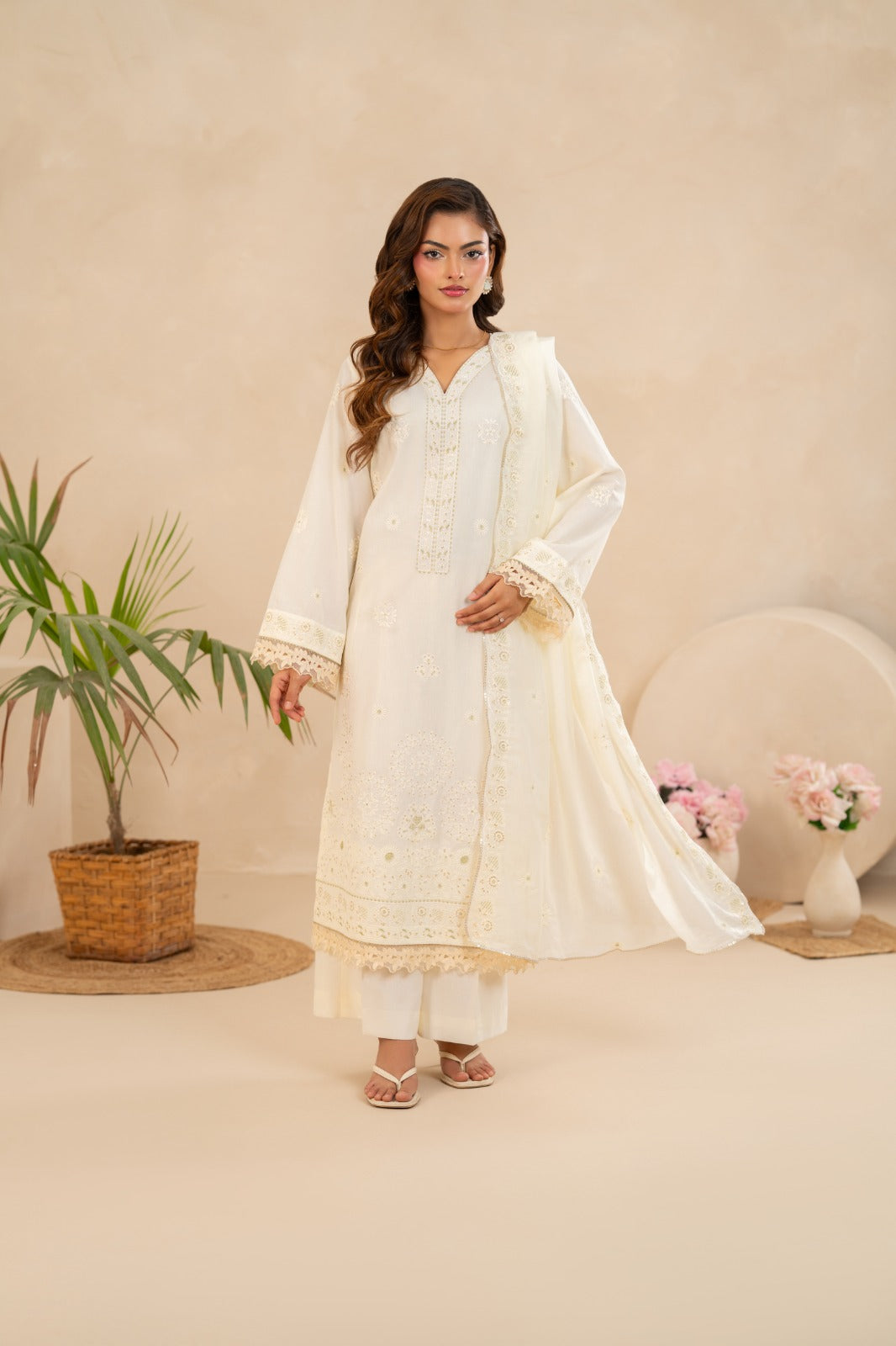 Embroidered Lawn 3-Piece Ivory White ZZ-EMB-26041