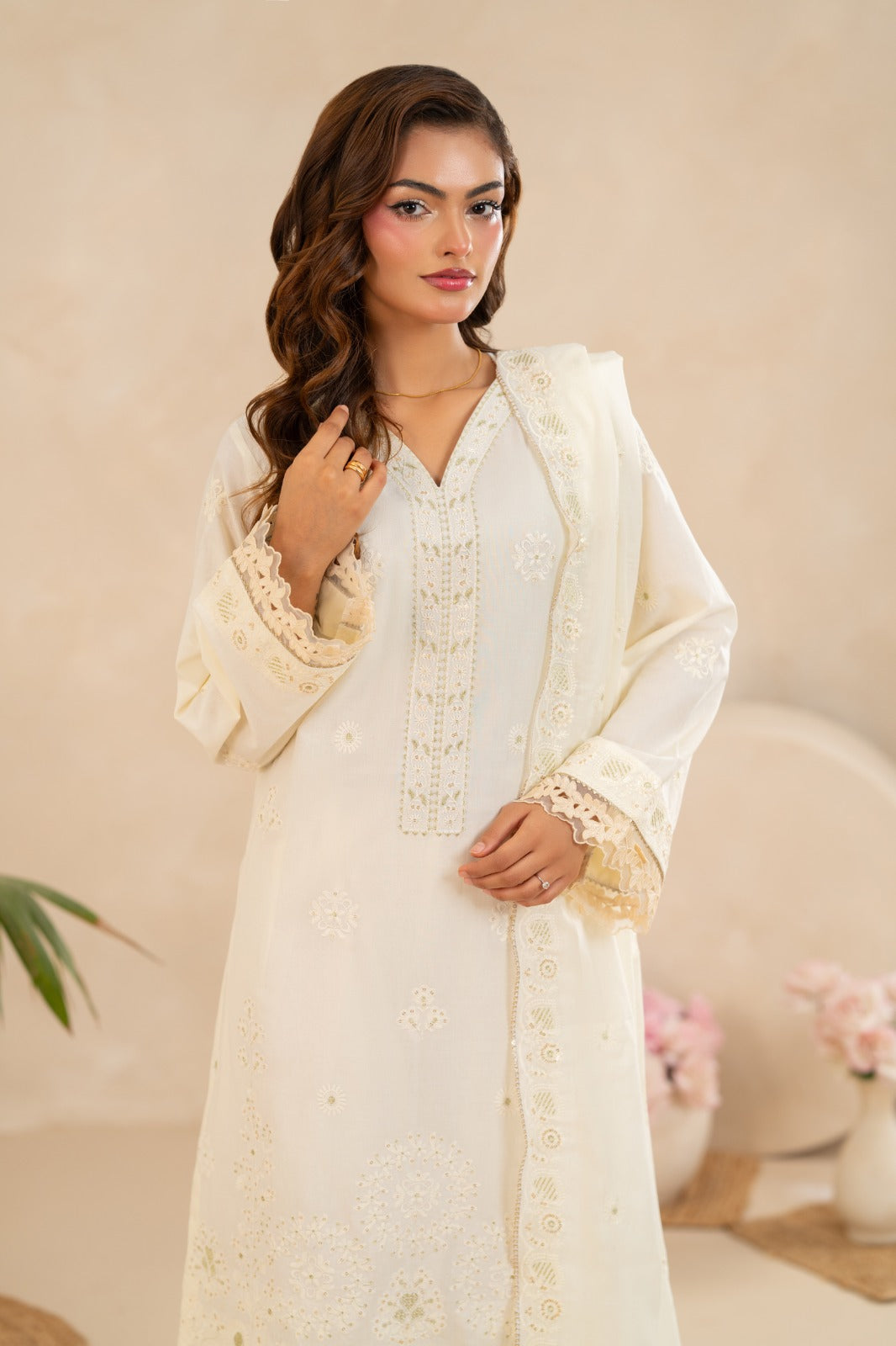 Embroidered Lawn 3-Piece Ivory White ZZ-EMB-26041