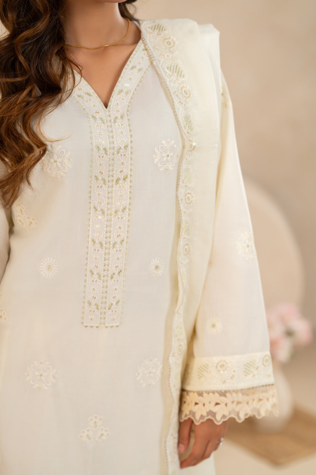Embroidered Lawn 3-Piece Ivory White ZZ-EMB-26041