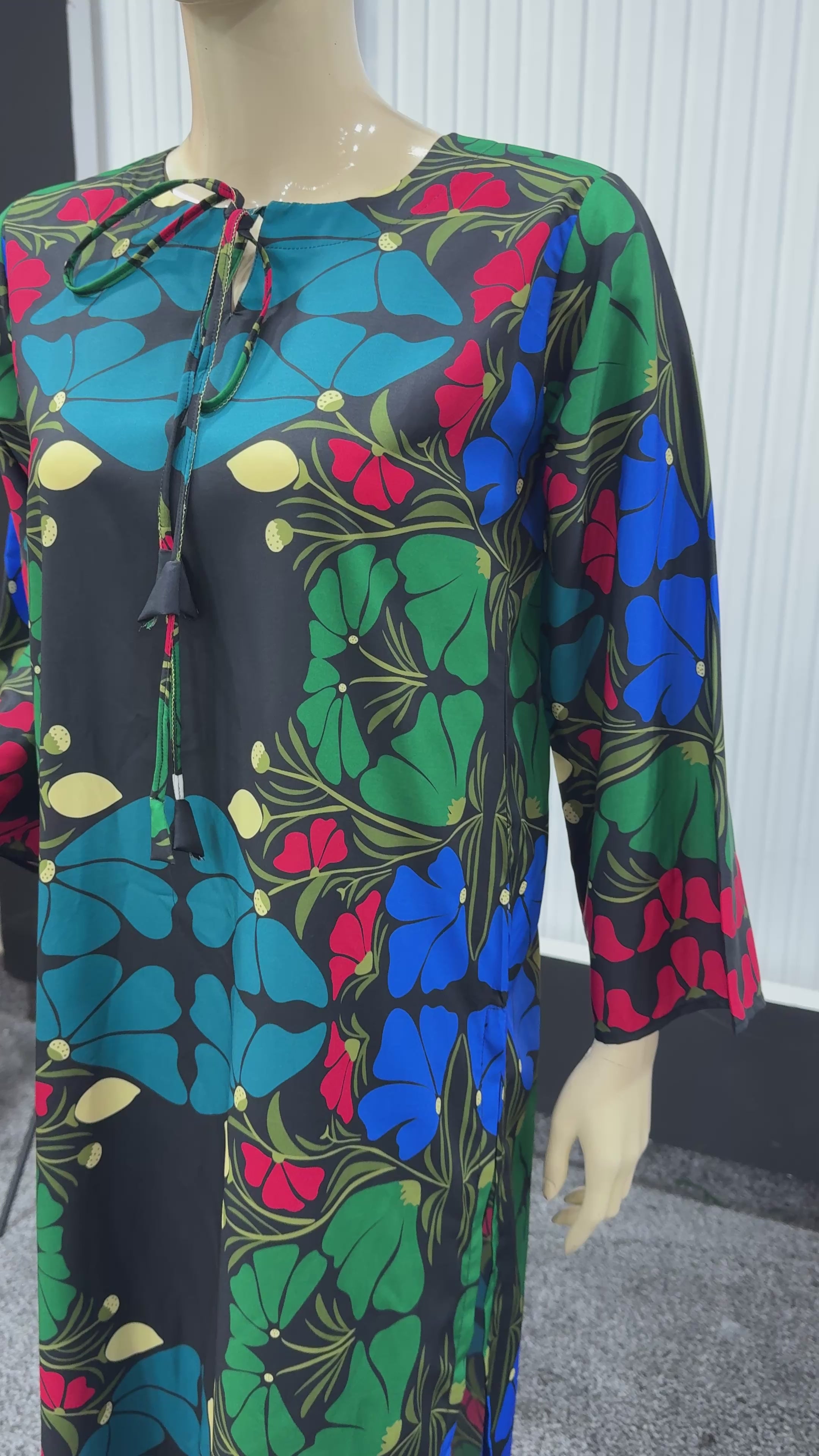 Bold Bloom Printed Suit - Vibrant Fusion 2-Piece Set